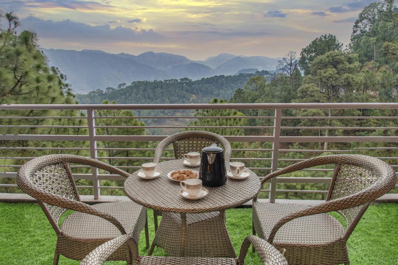 Asdaed Apartment Kasauli Bagian luar foto