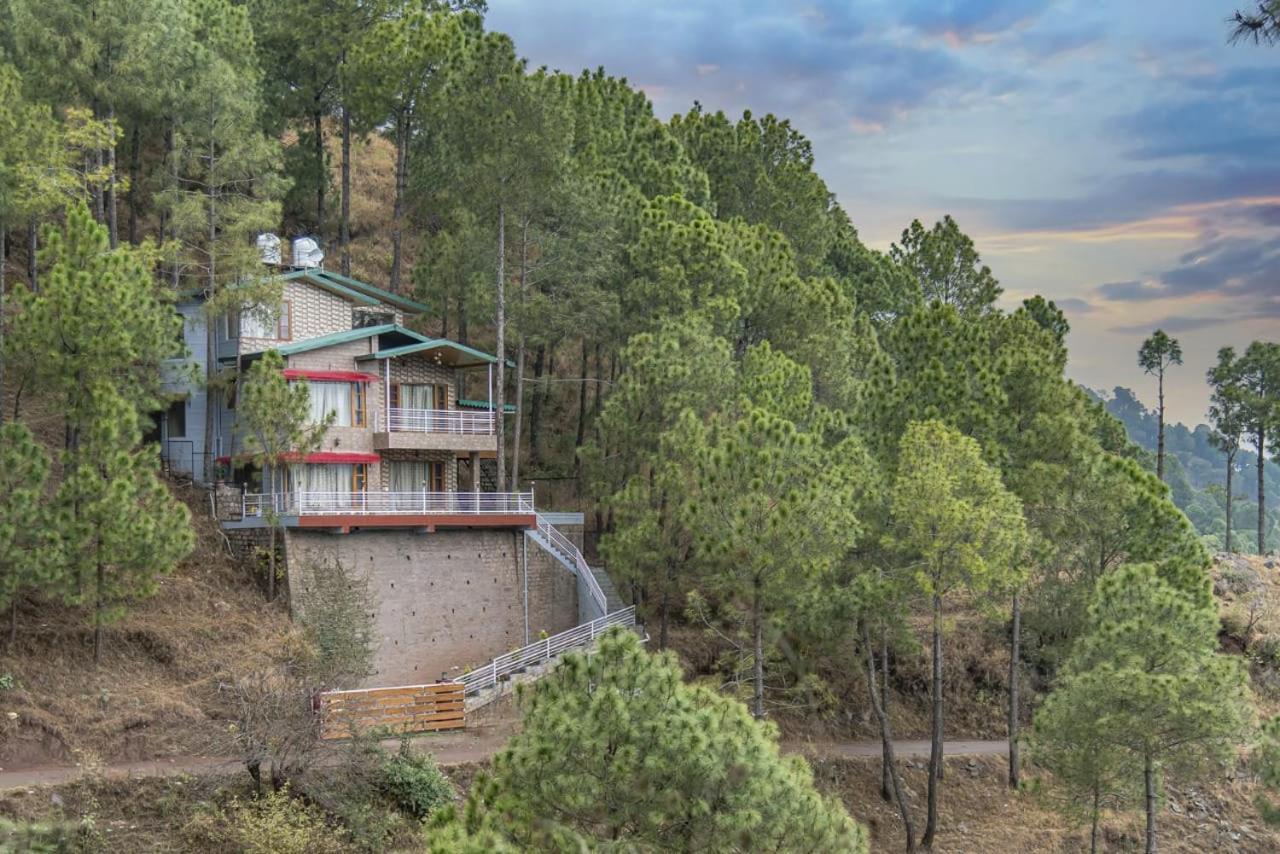 Asdaed Apartment Kasauli Bagian luar foto