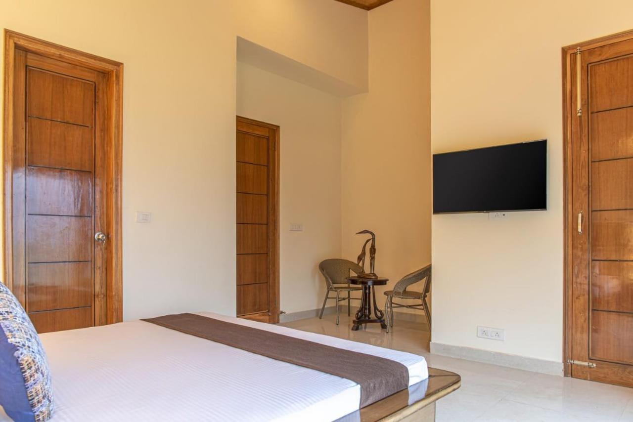 Asdaed Apartment Kasauli Bagian luar foto
